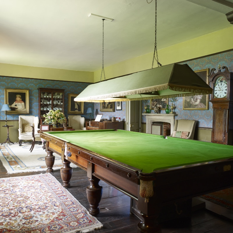 billiards room